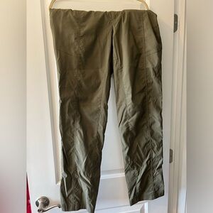 Duluth green cargo pants- sz18 EUC